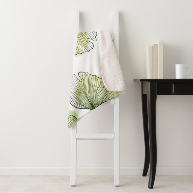 Green petals sherpa blanket (In Situ)