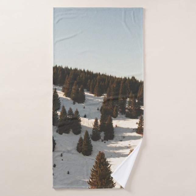 GREEN PINE TREES BATH TOWEL (Bath Towel)