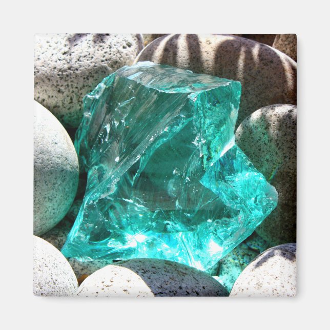 Green quartz and stone nature rock mineral magnet (Front)