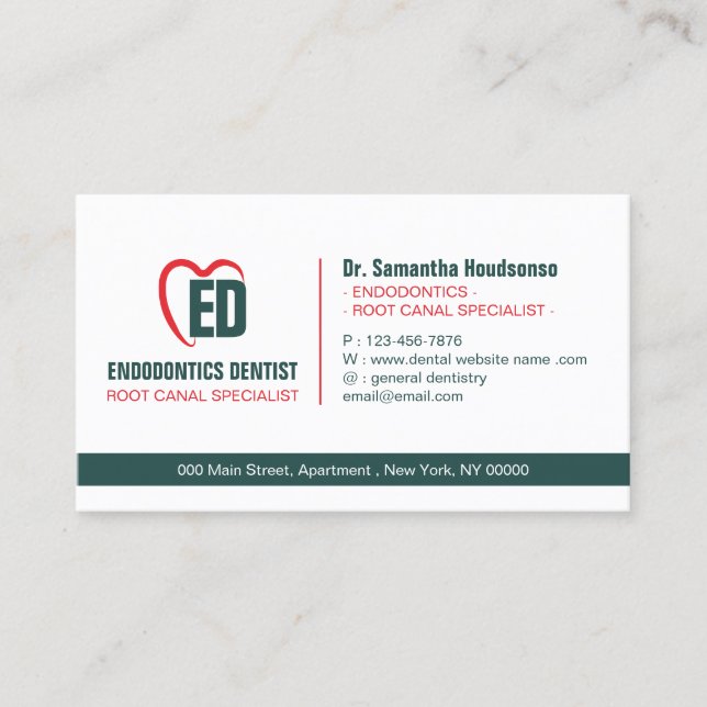 Green Red Modern Formal Branding Dental Business Card (Front)