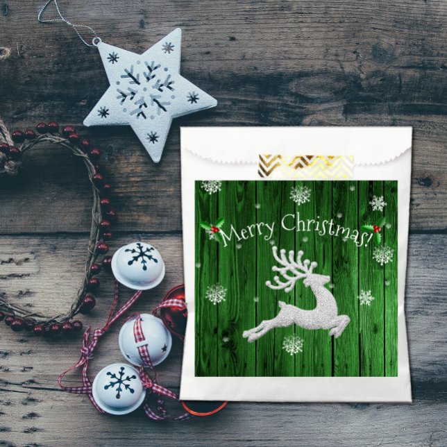 Green Rustic Christmas Reindeer Favour Bags (Green Rustic Reindeer Christmas Favor Bags)