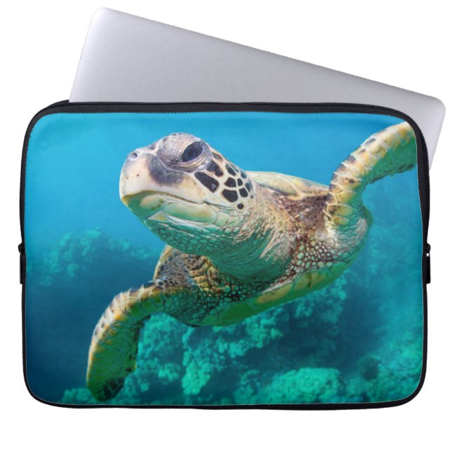 Green Sea Turtle Swimming Over Coral Reef |Hawaii Laptop Sleeve (Front)