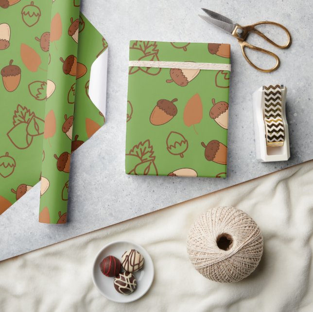 Green Seamless Wrapping Paper: Cosy Fall Hazelnut Paper (Crafts)
