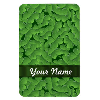Green shamrock pattern magnet
