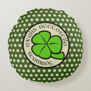 Green Shamrock Saint Patrick's Day Floral Art Round Cushion