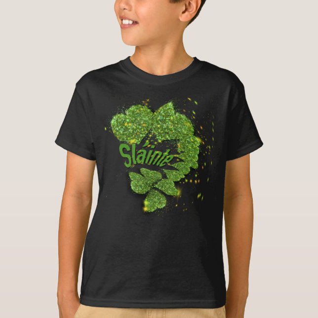 Green Shamrocks | sparkling hearts ShainteT-Shirt T-Shirt (Front)