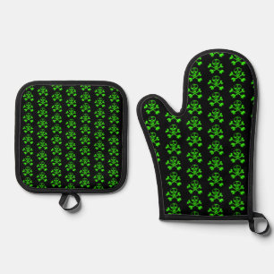 green skull oven mitt & pot holder set