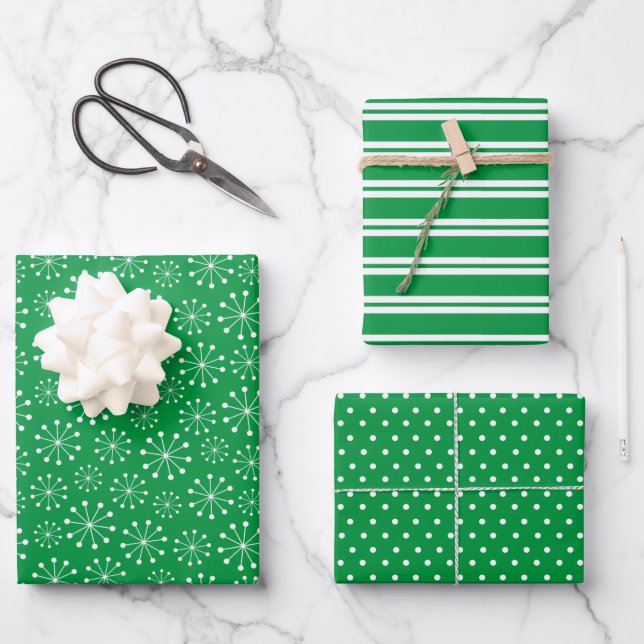Green Snowflake Wrapping Paper Sheet (Front)