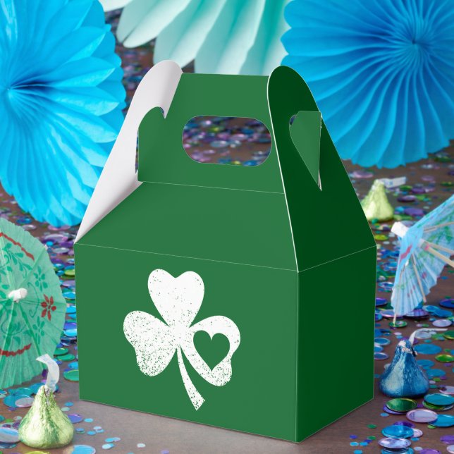 Green St Patricks Day Irish Patty's Heart Shamrock Favour Box (Party)