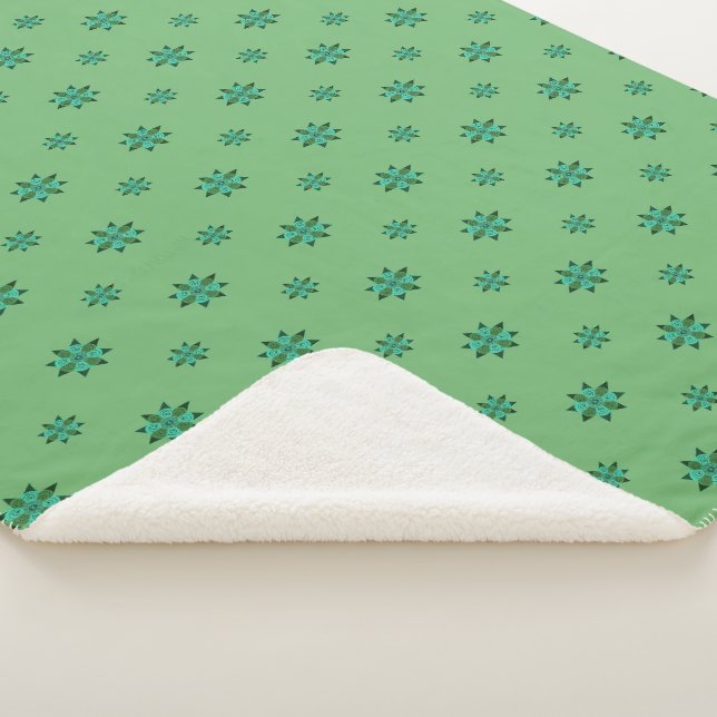 Green Star Sherpa Blanket (3/4)