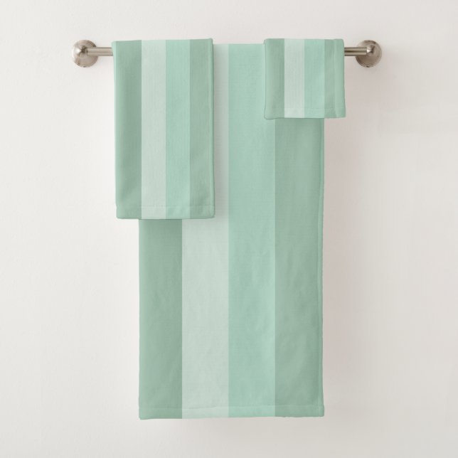 Green Striped Ombre Bath Towel Set (Insitu)