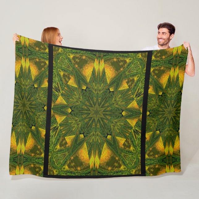 Green Sunshine Flower Fleece Blanket (In Situ)