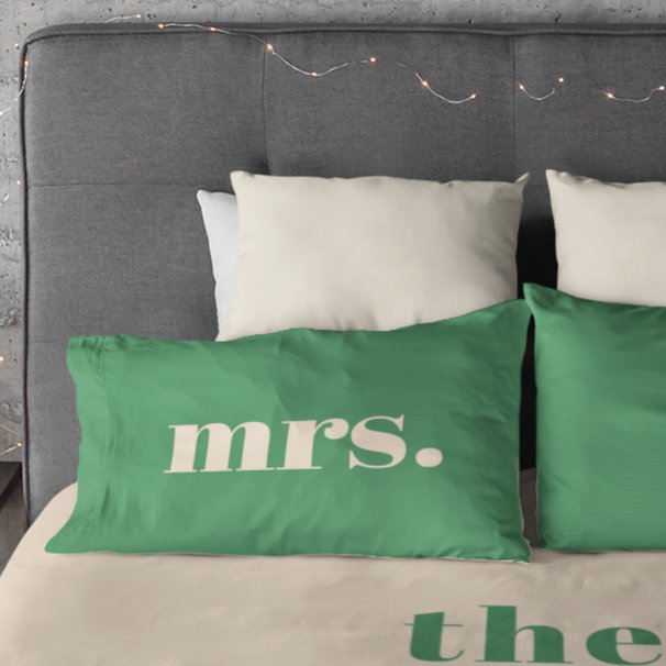 Green wedding retro modern mr and mrs  pillowcase (Creator Uploaded)