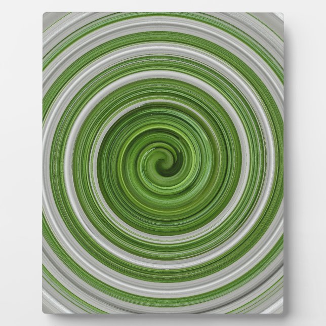 Green-white spiralpattern plaque (Front)