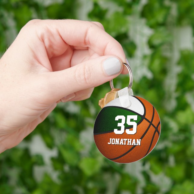green white team colours realistic basketball key ring (Hand)