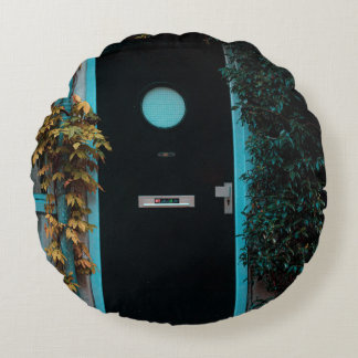 GREEN WOODEN DOOR WITH GLASS ROUND CUSHION