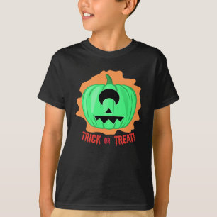 Grenn Alien One-eyed Spooky Halloween Pumpkin  T-Shirt