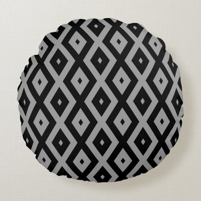 Grey and black diamond pattern round cushion (Front)