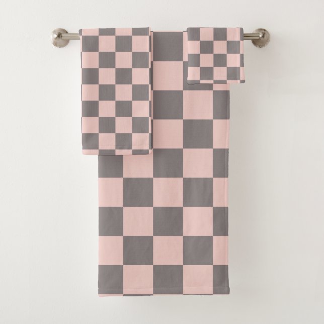 Grey and Pink Chequerboard Bath Towel Set (Insitu)