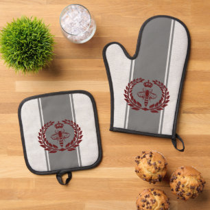 Grey and red royal bee striped oven mitt & pot holder set