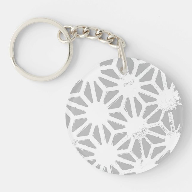 Grey and white geometric pattern key ring (Front)