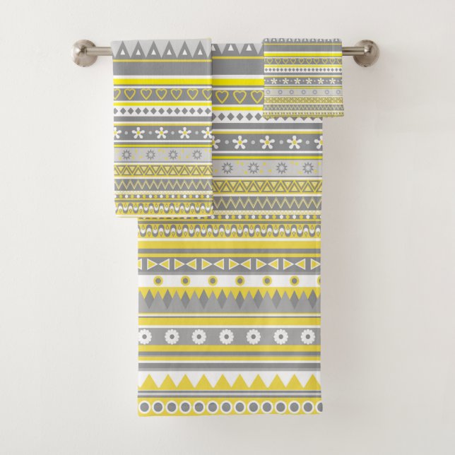 Grey and yellow geometric shapes, bath towel set (Insitu)