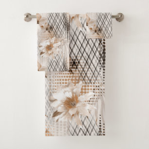 Grey, beige tropical pattern. bath towel set