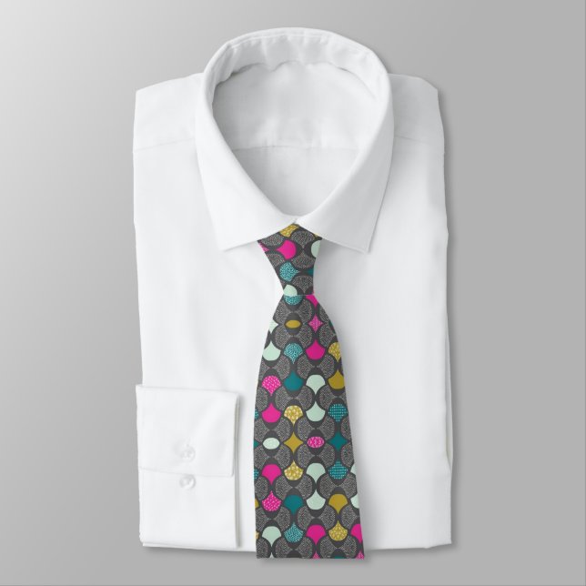 Grey contrast pattern tie (Tied)