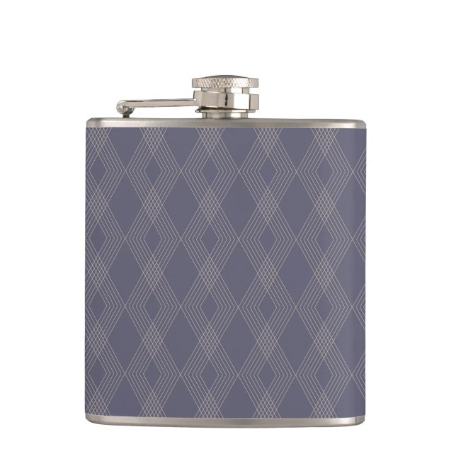Grey, cool, trendy, simple, modern zig zag pattern hip flask (Front)