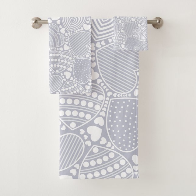 Grey Decorative Hearts Pattern Bath Towel Set (Insitu)