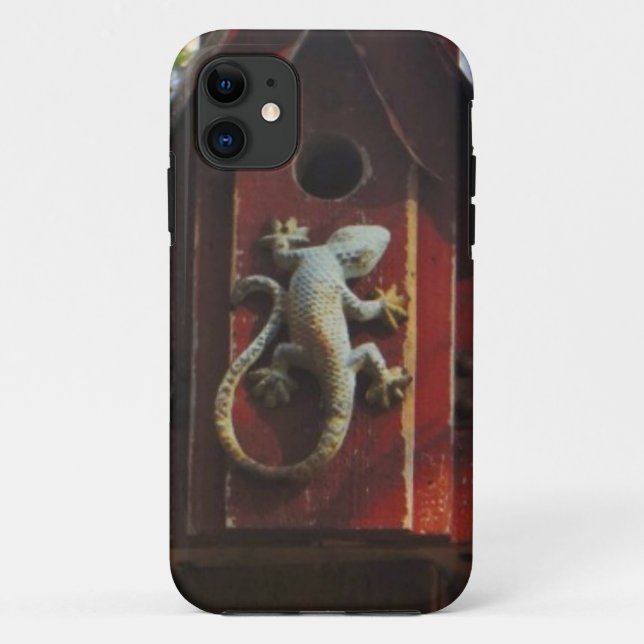 grey lizard on worn wood Case-Mate iPhone case (Back)