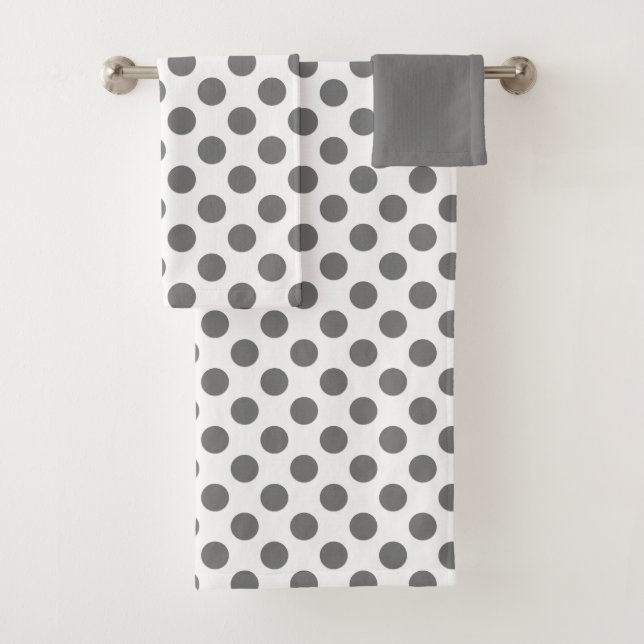 Grey Polka Dots Bath Towel Set (Insitu)