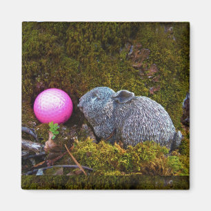 Grey rabbit / bunny and pink golf ball magnet