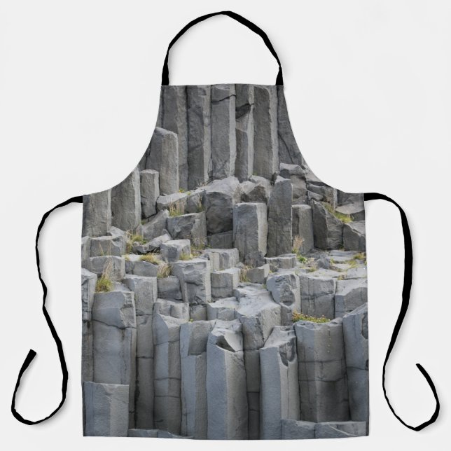 Grey rock formation apron (Front)