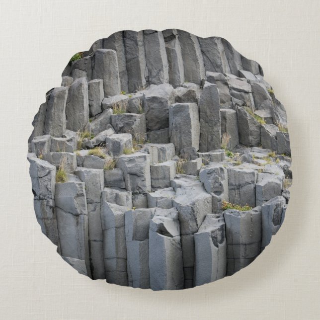 Grey rock formation round cushion (Front)