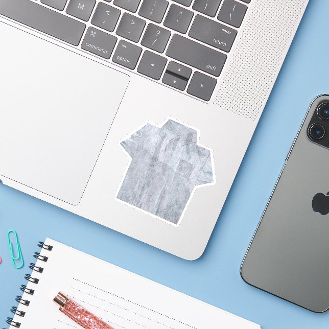 grey short sleeved shirt (Laptop w/ iPhone)