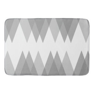 Grey triangles bath mat