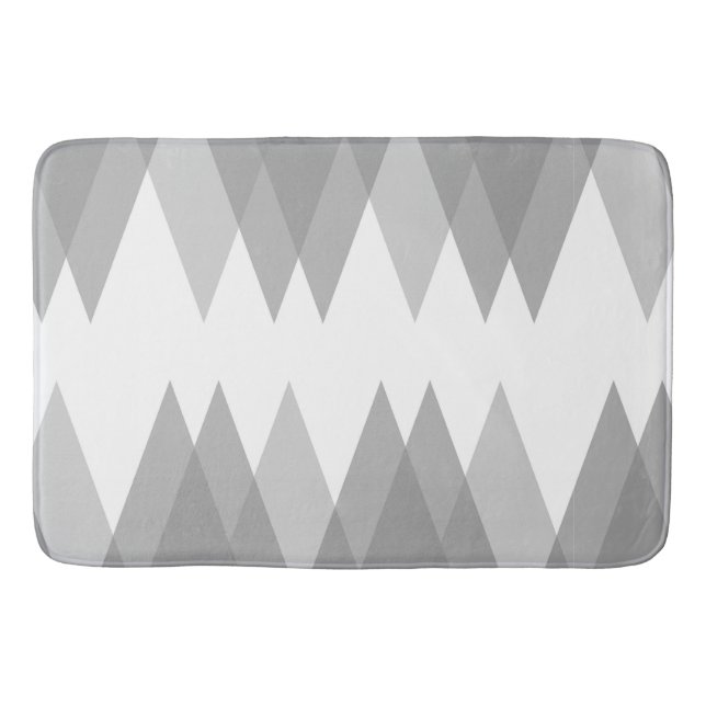 Grey triangles bath mat (Front)