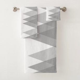 Grey triangles bath towel set