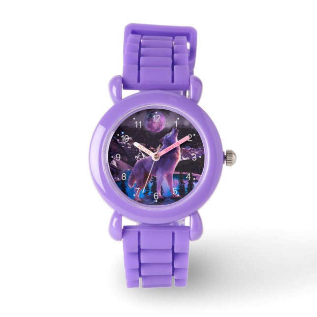 Grey wolf howling in forest watch (Front)