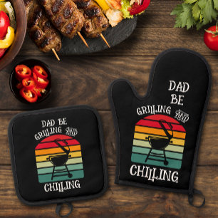 Grilling and Chilling Oven Mitt & Pot Holder Set