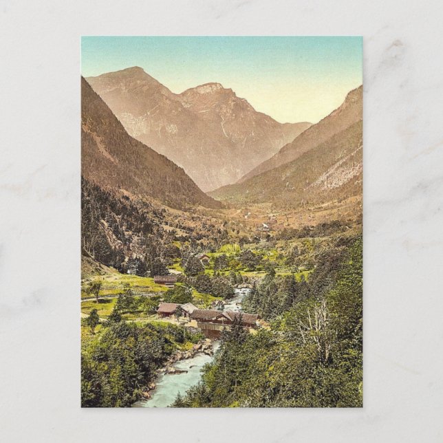 Grindelwald, road from Zwiellutschine, Bernese Obe Postcard (Front)