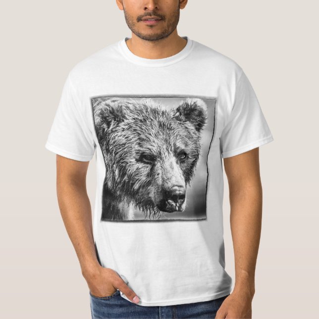Grizzly bear portrait T-Shirt (Front)