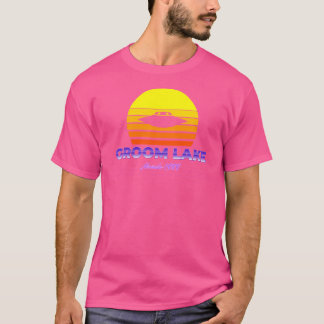 Groom Lake Area 51 Ufo Incident 1947 Retro Sunset  T-Shirt