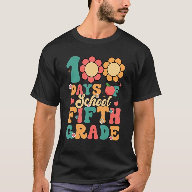 Groovy 100 Days Of School Fifth Grade Teacher Stud T-Shirt (Front)
