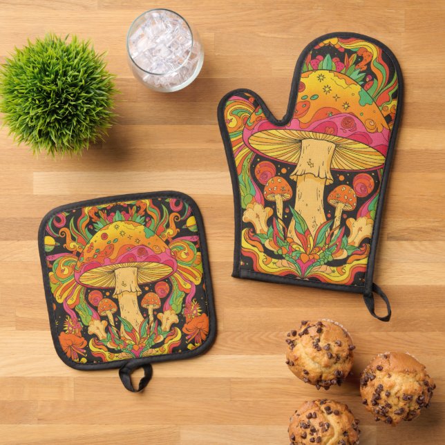 Groovy 60s Psychedelic Retro Mushroom Hippie Oven Mitt & Pot Holder Set (Top Down)
