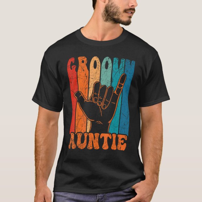 Groovy Auntie 70s Aesthetic Nostalgia 1970's Retro T-Shirt (Front)