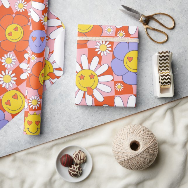 Groovy Daisy Floral Chequerboard, Y2K 90s  Wrappin Wrapping Paper (Crafts)