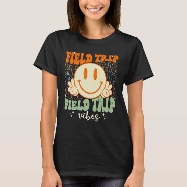 Groovy Field Day 2023  Field Day Vibes Teacher Boy T-Shirt (Front)