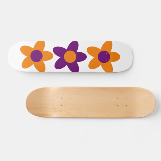 Groovy Giant Retro Flowers Minimalist    Skateboard (Horz)